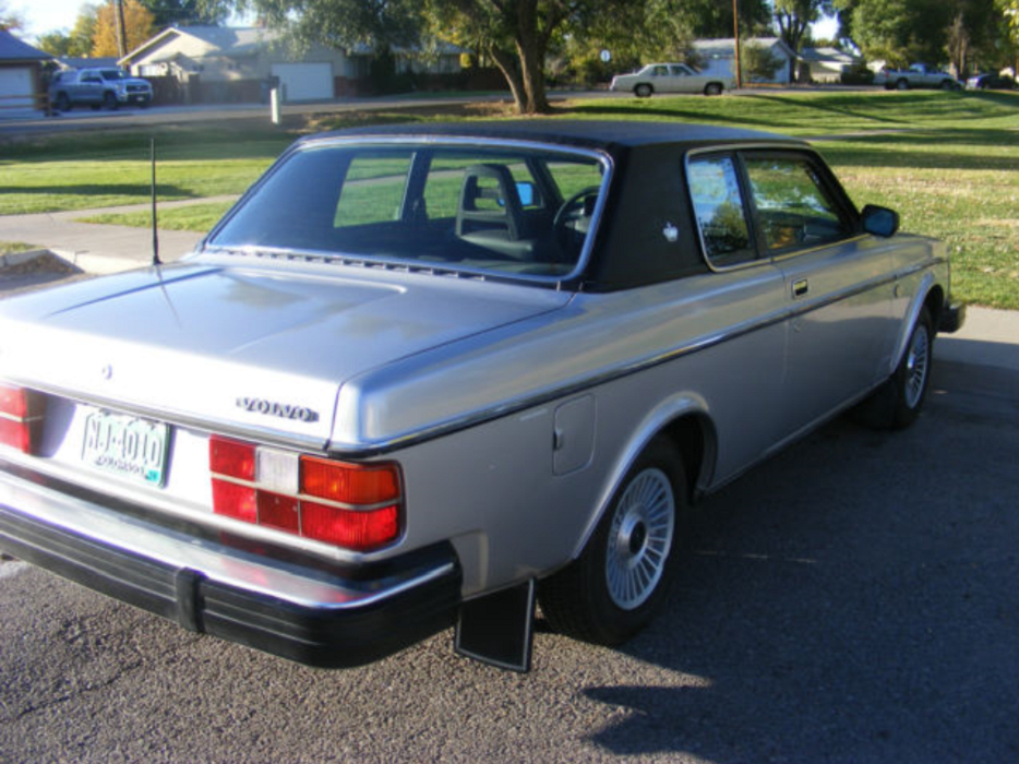 Volvo 260 series